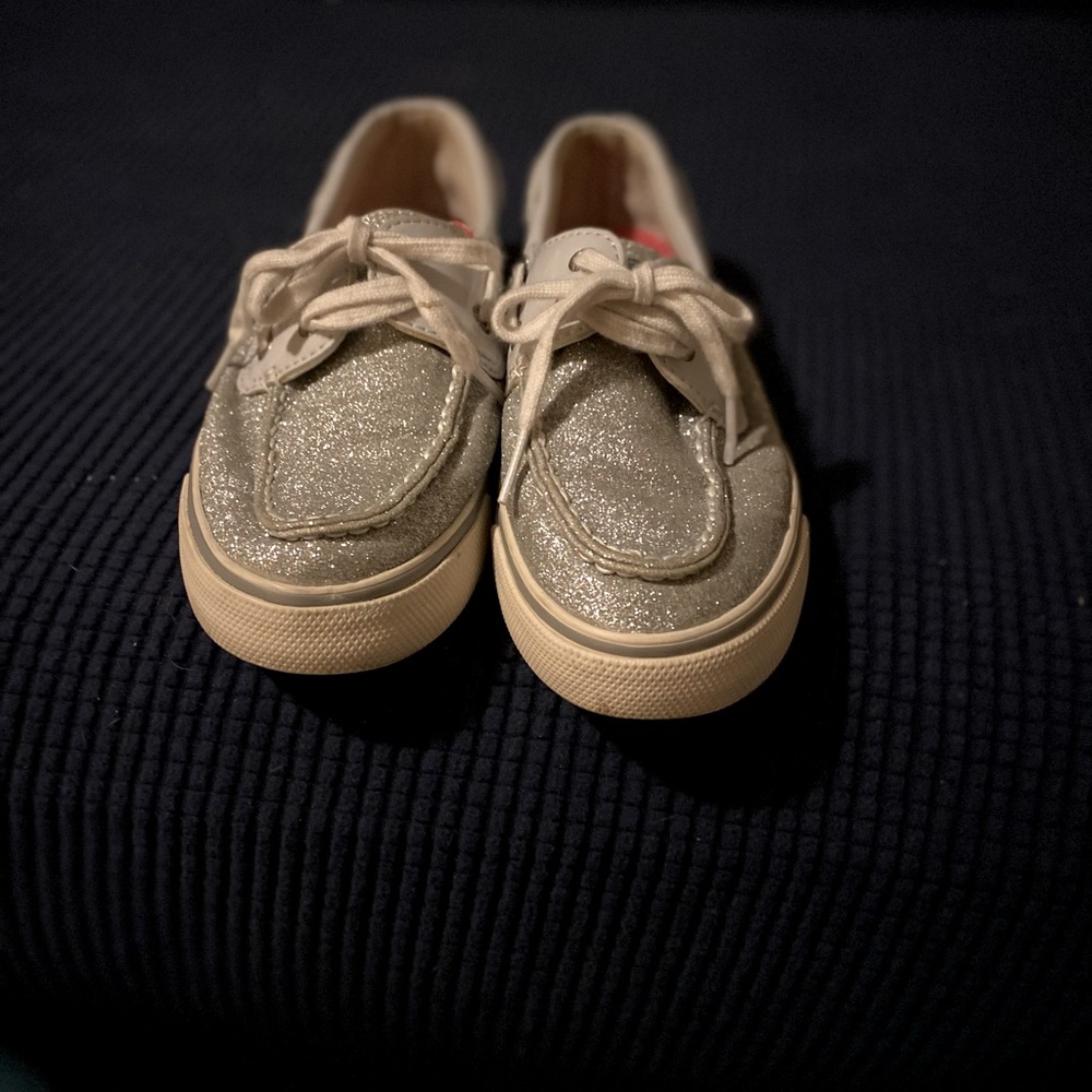 Sperry size 6 women